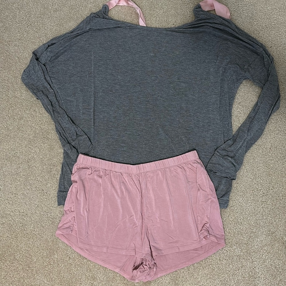 ADORE ME PAJAMA SET, Super Soft and Cute! Women’s Large Top and Medium Bottoms